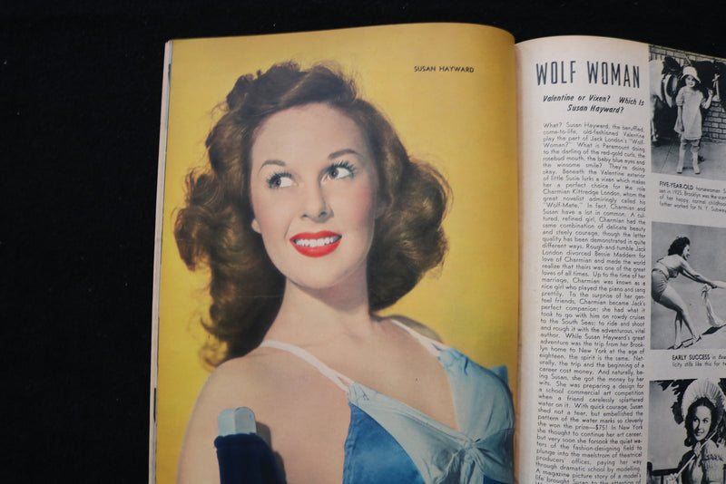 1943 NOVEMBER MOVIE LIFE MAGAZINE - DEANNA DURBIN COVER - E 24337
