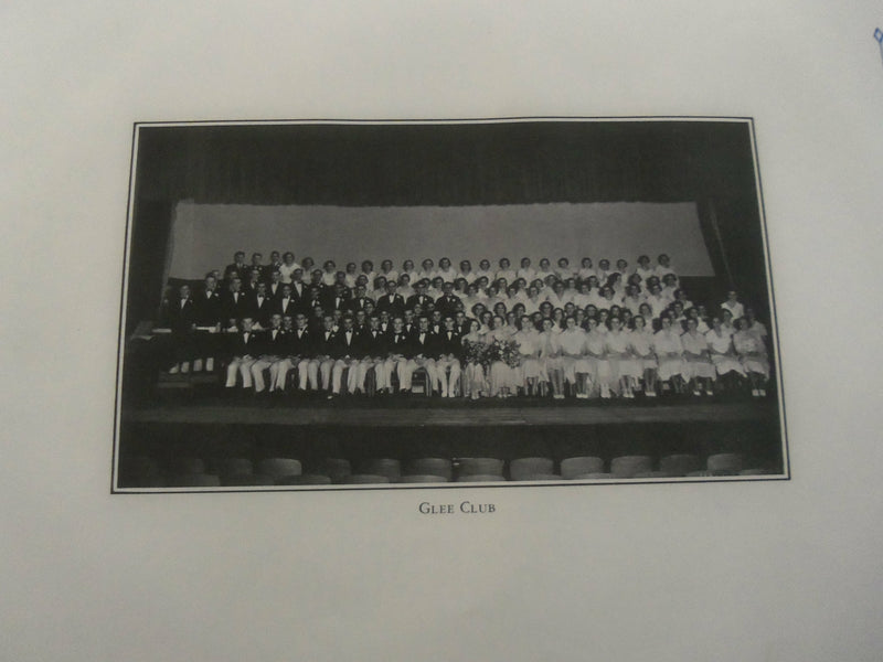 1933 BLUE & WHITE CROSBY HIGH SCHOOL YEARBOOK - WATERBURY, CONNECTICUT - YB 2675