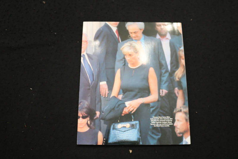 1997 SEPTEMBER ROYALITY MAGAZINE - DIANA IN THE MINEFIELDS COVER - SP 4181B