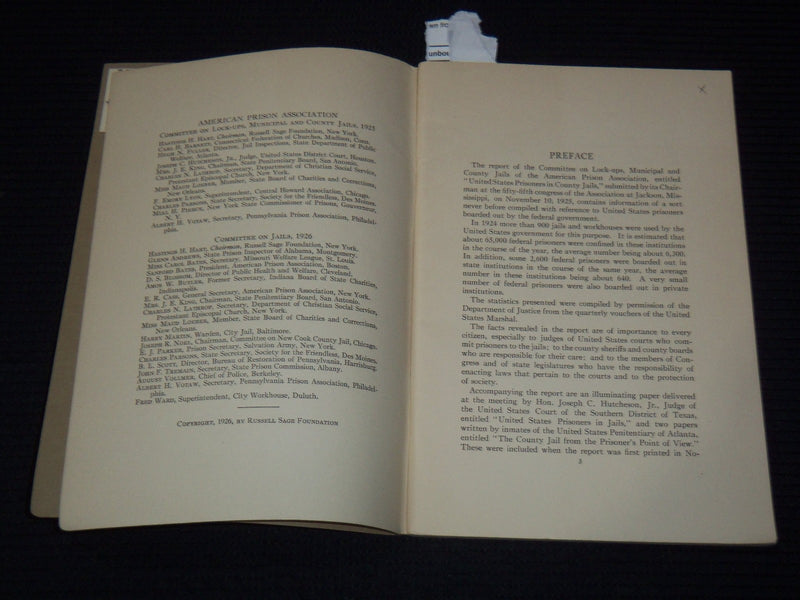 1926 UNITED STATES PRISONERS IN COUNTY JAILS REPORT BY HASTINGS H. HART - K 3106