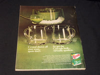1972 NOVEMBER MCCALL'S MAGAZINE - NICE FASHION FRONT COVER - E 2191