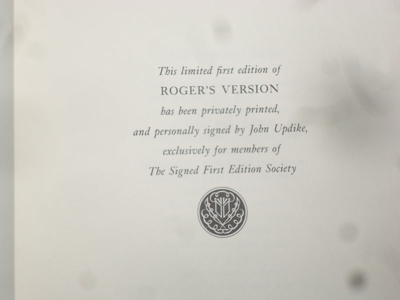1986 ROGER'S VERSION HARDCOVER BOOK- JOHN UPDIKE - SIGNED 1ST EDITION - KD 8982