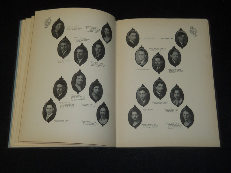 1932 THE REVIEW CORAOPOLIS HIGH SCHOOL YEARBOOK - PENNSYLVANIA - YB 1895