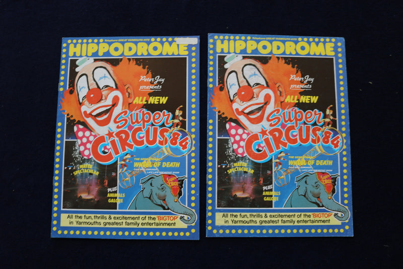 1981-1989 HIPPODROME CIRCUS PROGRAMS - LOT OF 9 - O 3522
