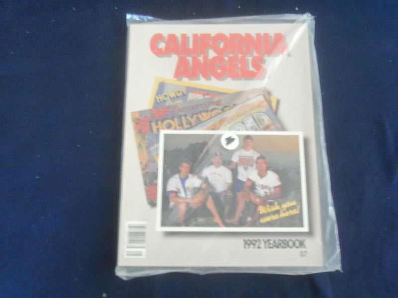 1992 CALIFORNIA ANGELS YEARBOOK - ST 3398N