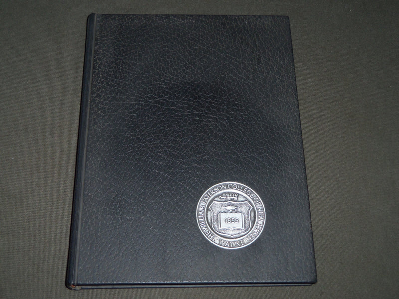 1972 PIONEER PATERSON STATE COLLEGE YEARBOOK - WAYNE NEW JERSEY - YB 1381