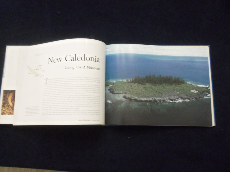 2003 SOUTH SEA ISLANDS - A NATURAL HISTORY HARDCOVER BOOK - KD 8304
