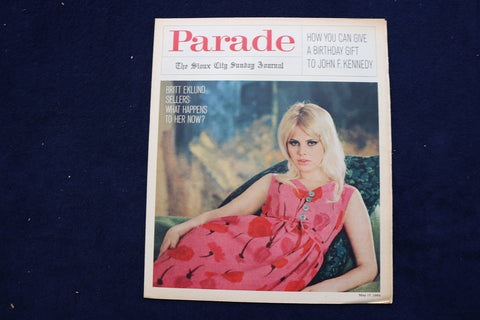 1964 MAY 17 PARADE MAGAZINE - BRITT EKLUND COVER - E 22407