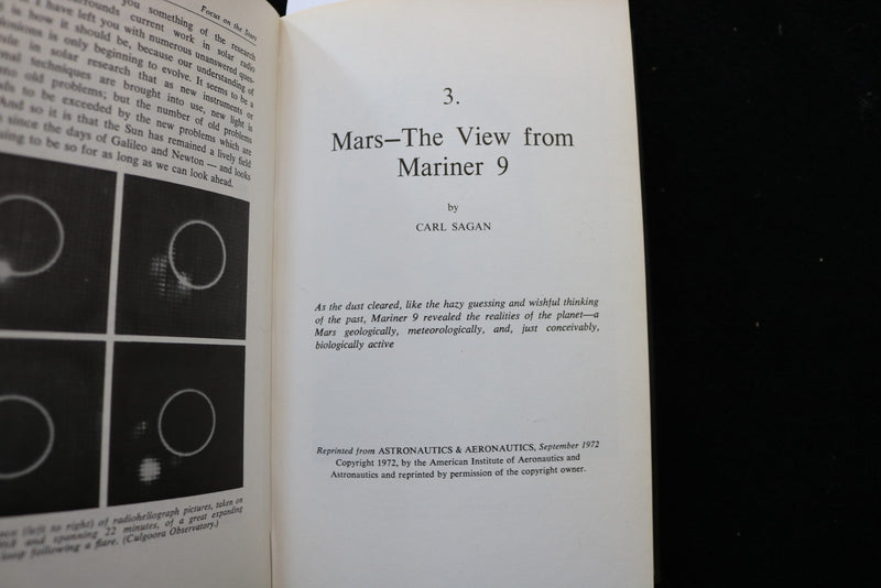 1977 FOCUS ON STARS HARDCOVER BOOK BY H MESSEL & S BUTLER - CARL SAGAN - KD 9756