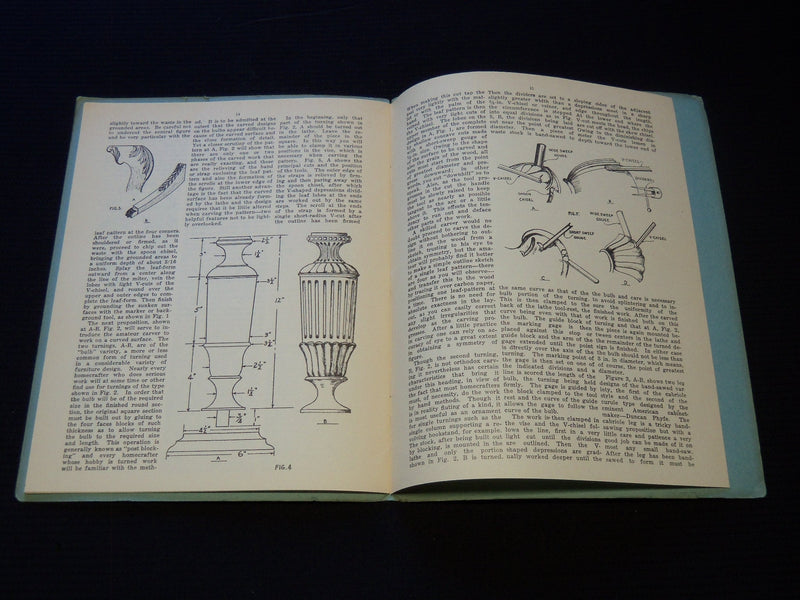 1933 BEGINNINGS IN WOOD CARVING SOFTCOVER BOOK BY W. CLYDE LAMMEY - J 8044