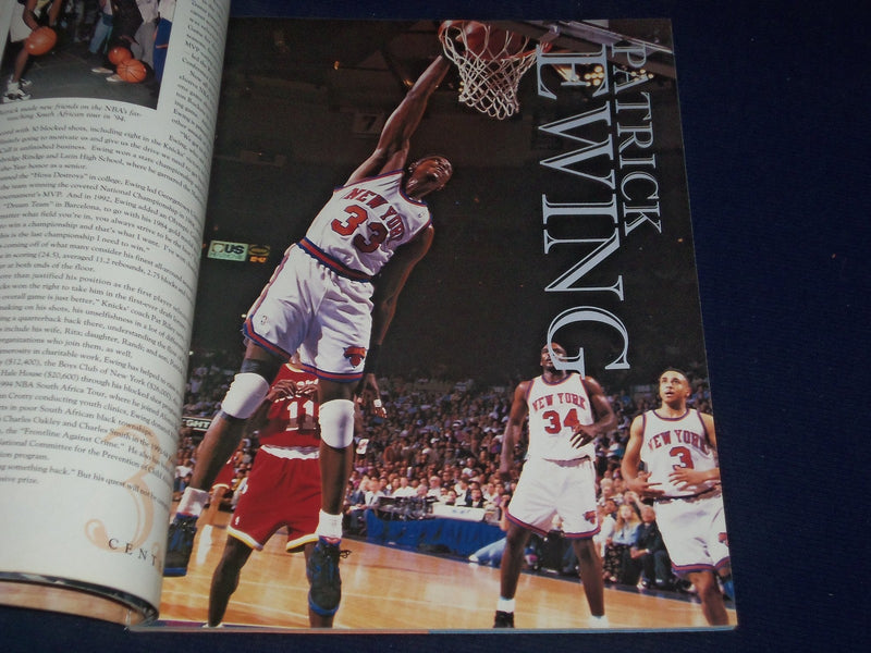 1994-1995 NEW YORK KNICKERBOCKERS OFFICIAL YEARBOOK - GREAT PHOTOS - J 391