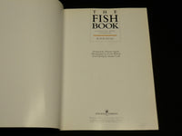 1985 THE FISH BOOK BY KELLY MCCINE - SOFTCOVER - NICE PHOTOS - R 719G