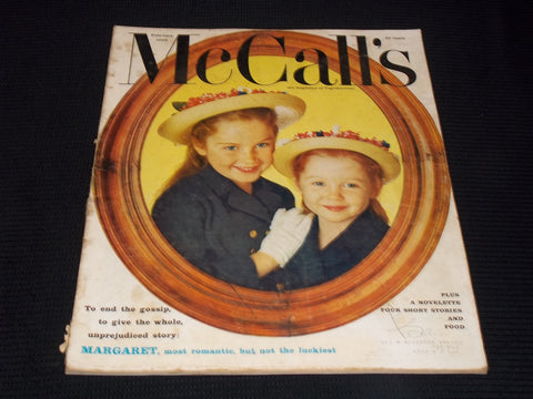 1959 FEBRUARY MCCALL'S MAGAZINE - NICE FASHION FRONT COVER - E 20233