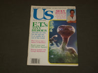 1982 JULY 20 US MAGAZINE - E.T., EXTRATERRESTRIAL COVER - B 3852
