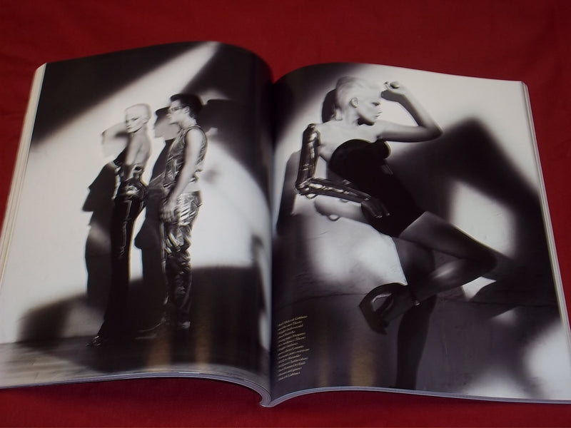 2007 SPRING BON INTERNATIONAL MAGAZINE ISSUE NO. 11 - WILD - FASHION - RC 9