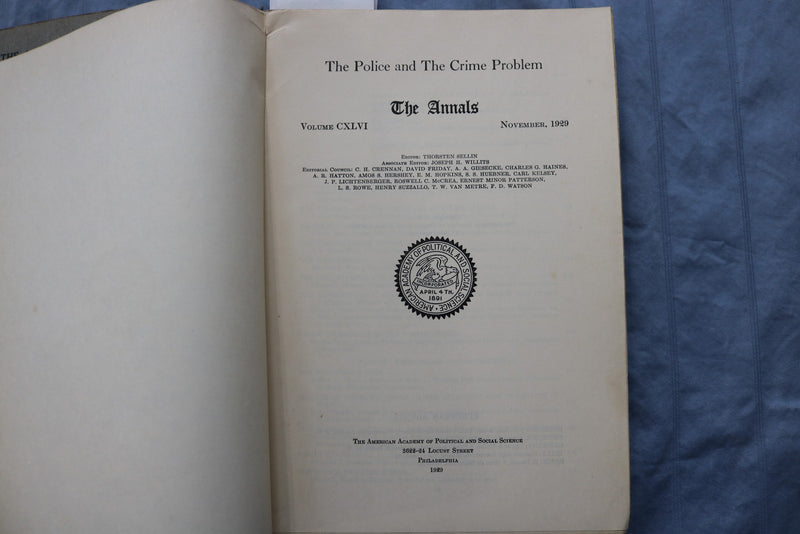 1929 NOVEMBER THE ANNALS - POLICE AND THE CRIME PROBLEM SOFTCOVER BOOK - K 3201