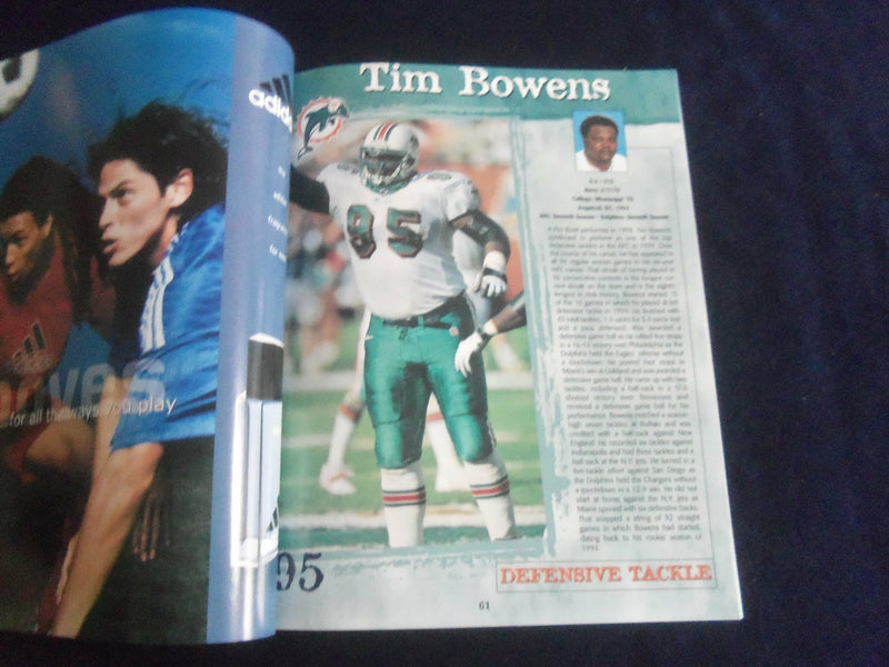 2000 MIAMI DOLPHINS PREVIEW MAGAZINE - ST 7151