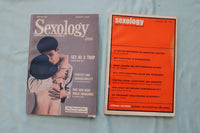 1960-1974 SEXOLOGY ILLUSTRATED MAGAZINE - LOT OF 34 - O 3954
