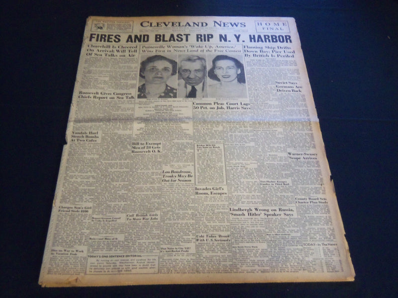 1941 AUGUST 18 CLEVELAND NEWS NEWSPAPER - FIRES AND BLAST RIP NY HARBOR- NT 7412