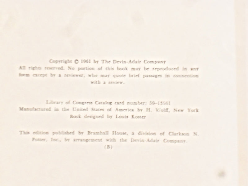 1961 KNOW ABOUT HORSES HARDCOVER BOOK BY HARRY DISSTON - KD 8217