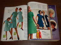 1970 FALL AND WINTER SEARS, ROEBUCK AND CO. CATALOG - GREAT FASHION - R 98B