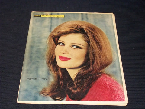 1964 APRIL 19 SUNDAY NEW YORK NEWS COLOROTO MAGAZINE - PAMELA TIFFIN - E 13022