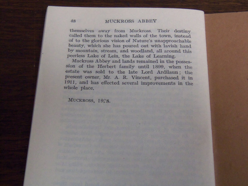 1926 & 1928 MUCKROSS ABBEY GUIDES LOT OF 2 - MAURICE R. WORIARTY - K 1279
