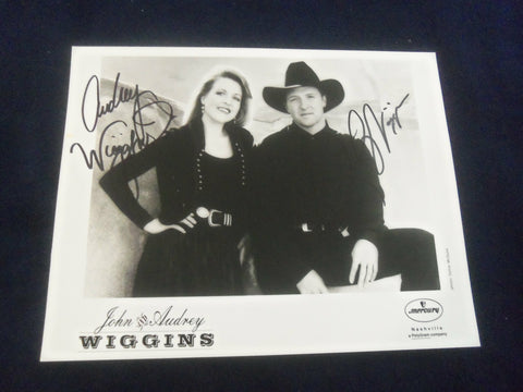 JOHN & AUDREY WIGGINS 8x10 AUTOGRAPHED PHOTOGRAPH
