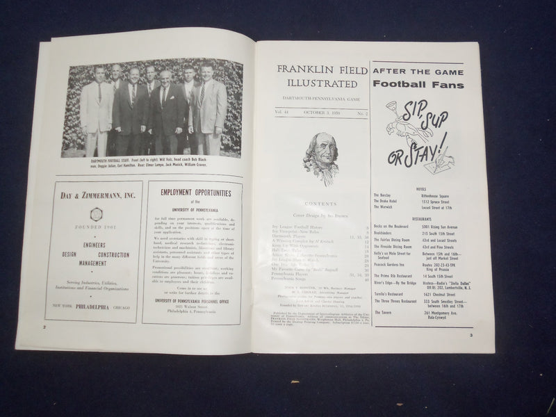 1959 OCTOBER 3 DARTMOUTH VS. PENNSYLVANIA FOOTBALL PROGRAM -NICE PHOTOS - J 9458