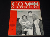 1967 OCTOBER COACH & ATHLETE MAGAZINE - HAYDEN FRY JERRY LEVIAS S.M.U. - E 5785