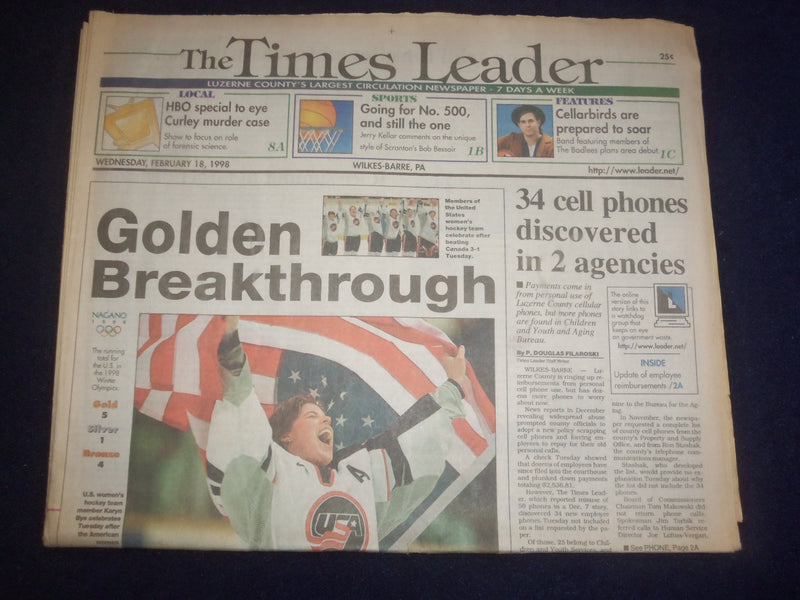 1998 FEB 18 WILKES-BARRE TIMES LEADER - WOMEN'S HOCKEY WIN GOLD MEDAL - NP 8212