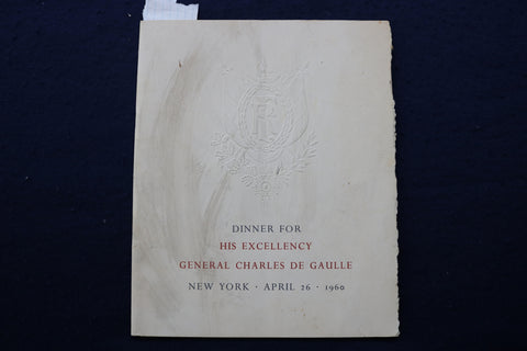 1960 APRIL 26 GENERAL CHARLES DE GAULLE DINNER PROGRAM SOFTCOVER BOOK - K 904