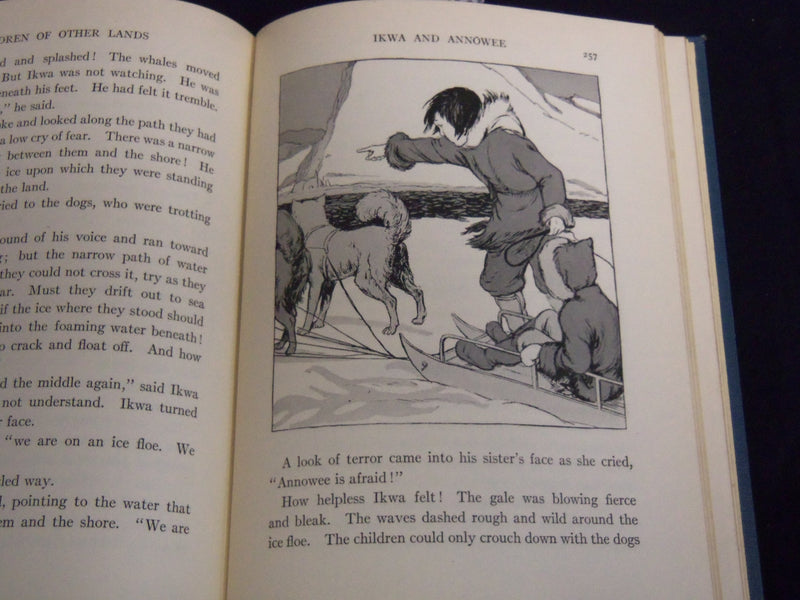 1926 THE PATHWAY TO READING FOURTH BOOK BY BESSIE COLEMAN - KD 4814T
