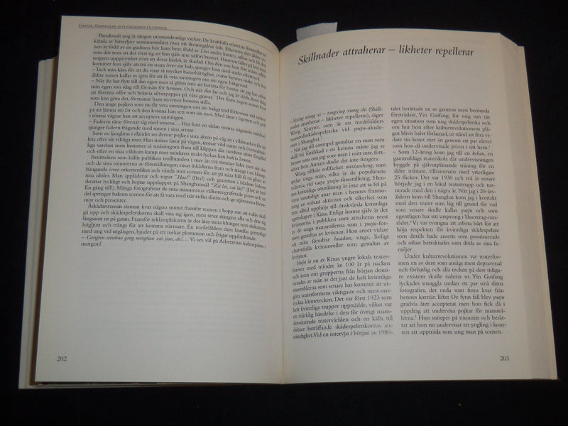 2000 GASTAR ENERALER OCH ACKANDE GUDINNOR BOOK BY CHRISTINA NYGREN - KD 5980I