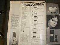 1971 MAY TOWN & COUNTRY MAGAZINE - MRS. JOHN C. MOORE III - B 5040