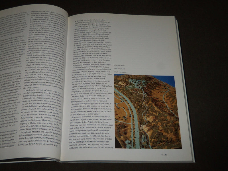 1996 RICHARD MEIER SOFTCOVER BOOK BY PHILIP JODIDIO - GREAT PHOTOS - D 125