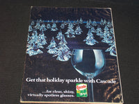 1982 DECEMBER MCCALL'S MAGAZINE - CHRISTMAS ISSUE FRONT COVER - E 659