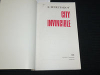 1970 CITY INVINCIBLE SOFTCOVER BOOK BY K. MERETSKOV - NICE PHOTOS - J 7006