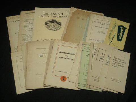 1907-1950 ASSORTED RAILROAD PUBLICATIONS LOT OF 26 ISSUES - J 5402
