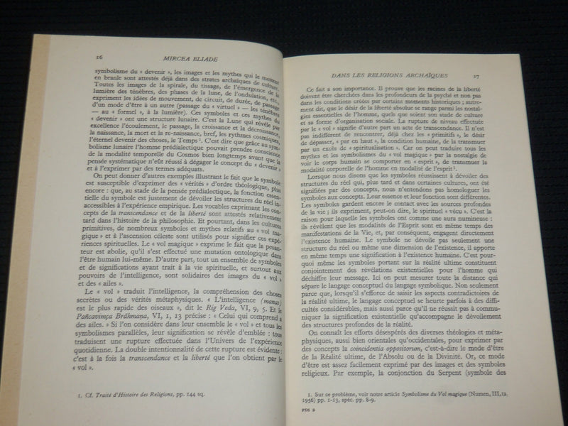 1950'S EXTRAIT DES ETUDES CARMELITAINES SOFTCOVER BOOK - J 6986