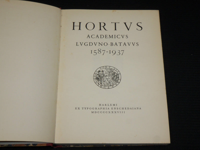 1938 HORTUS ACADEMICUS - LEYDEN UNIVERSITY 1587-1937 HARDCOVER BOOK - KD 7412