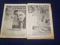 1965 DEC 14 NATIONAL MIRROR NEWSPAPER - 10-INCH BLOWGUN KILLS STRIPPER - NP 6927