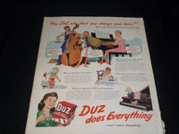 1946 AUGUST MCCALL'S MAGAZINE - NICE FASHION FRONT COVER - E 5935