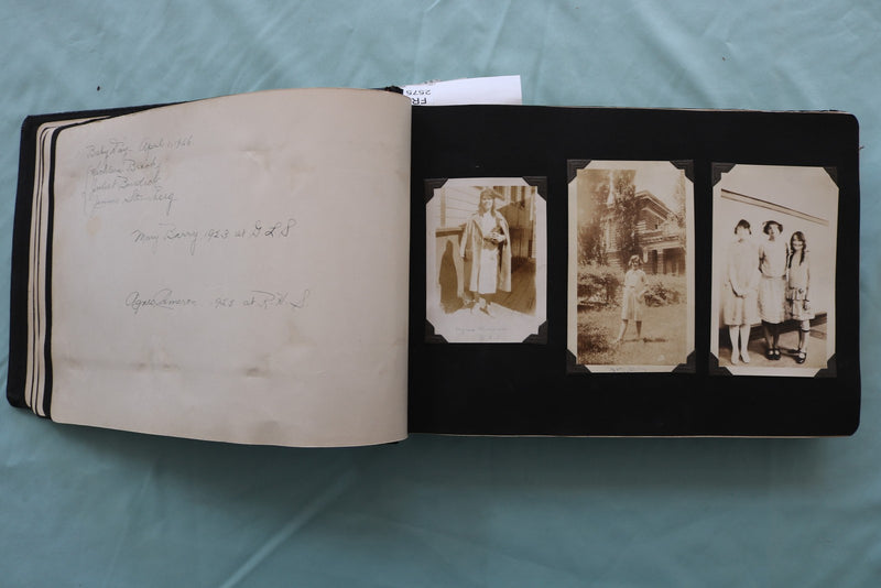 1925-1929 PHOTO ALBUM - LOADED - KD 9621