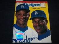 1992 DODGERS MAGAZINE - DARRYL STRAWBERRY & DAVIS ERIC COVER - J 8698