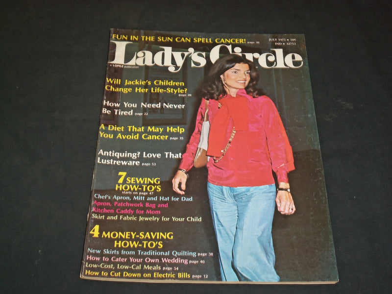 1975 JULY LADY'S CIRCLE MAGAZINE - JACKIE ONASSIS KENNEDY - SP 6442
