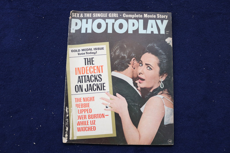 1965 JANUARY PHOTOPLAY MAGAZINE - ELIZABETH TAYLOR COVER - E 17848