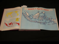 1954 ILLUSTRATIONS OF THE REVOLUTION INDONESIA 1945-1950 HARDCOVER BOOK - R 726Q