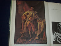 1977 THE FACE OF MONARCHY HARDCOVER BOOK BY RICHARD ORMOND - KD 2796