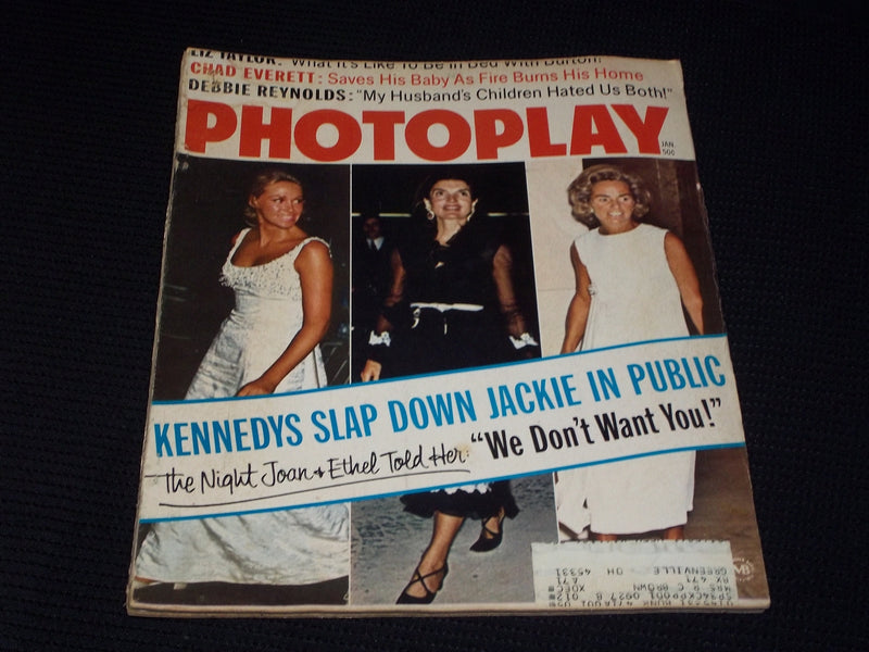 1971 JANUARY PHOTOPLAY MAGAZINE - JOAN ETHEL & JACKIE KENNEDY COVER - E 1768